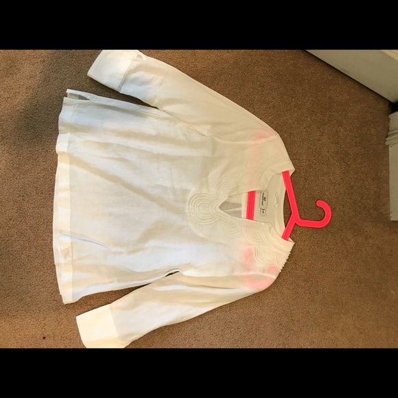 Vineyard Vines women’s lightweight tunic top. - Picture 13 of 14